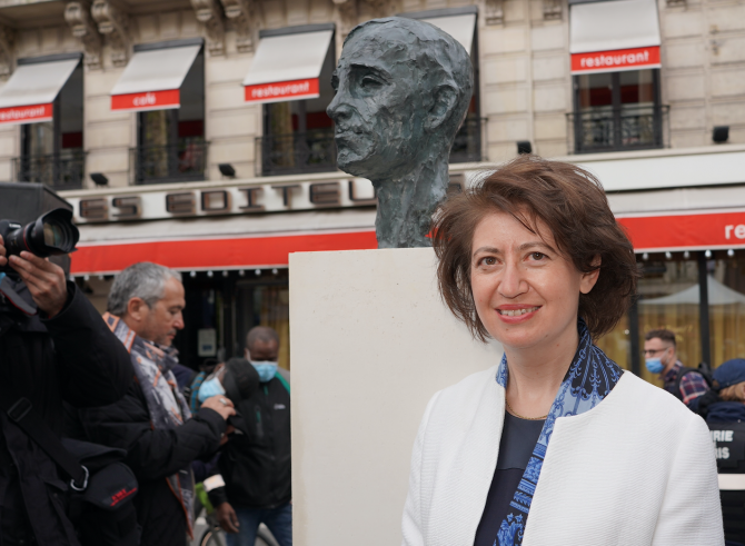 bust aznavour Hasmik-Tolmadjian