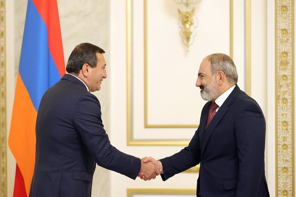 Nikol-Pashinyan-Tigran-Arzakantsyan-1024x682