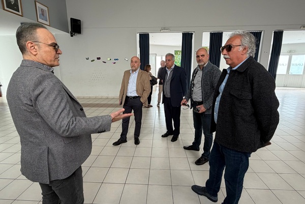 atenas 1 aris con sam