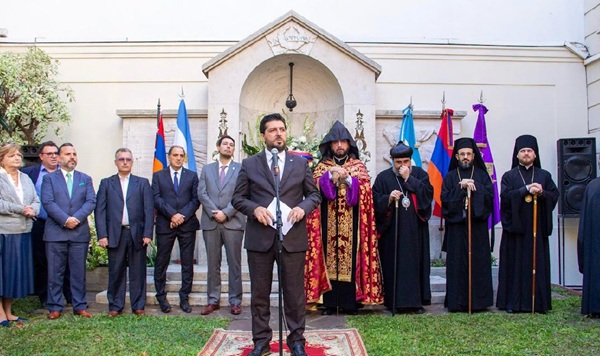 24 habla embajador hovannes 2026