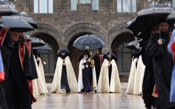 dzaghkazart en echmiadzin 2026