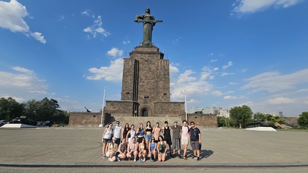 promo 2025 madre armenia