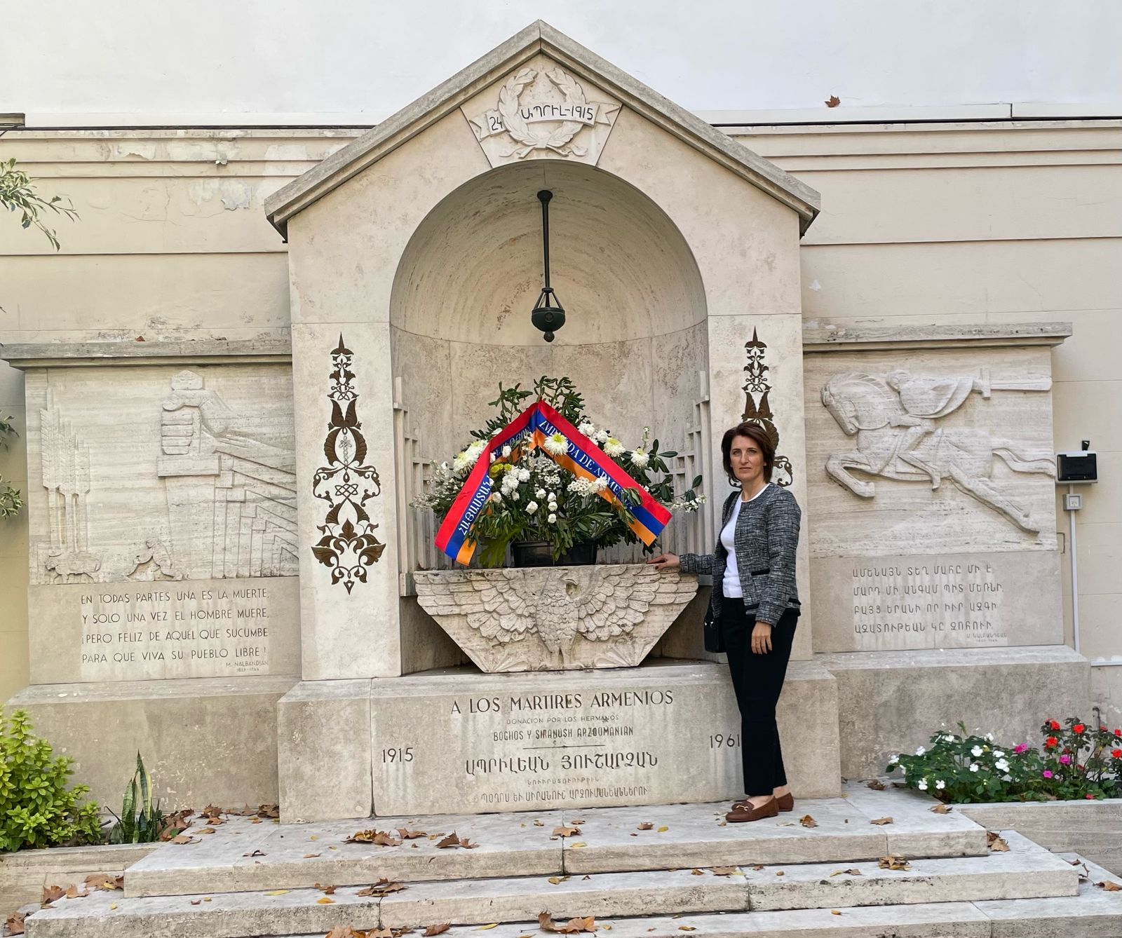 hadjin monumento a los mártires