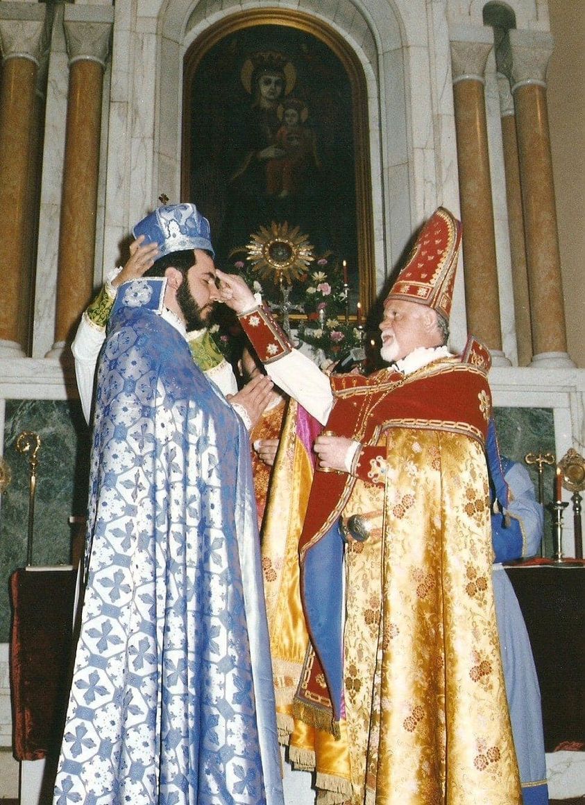 ordenación sacerdotal Arch. Areen Shant Shaheenian
