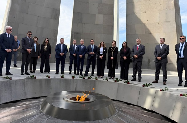 delegacion argentina en memorial
