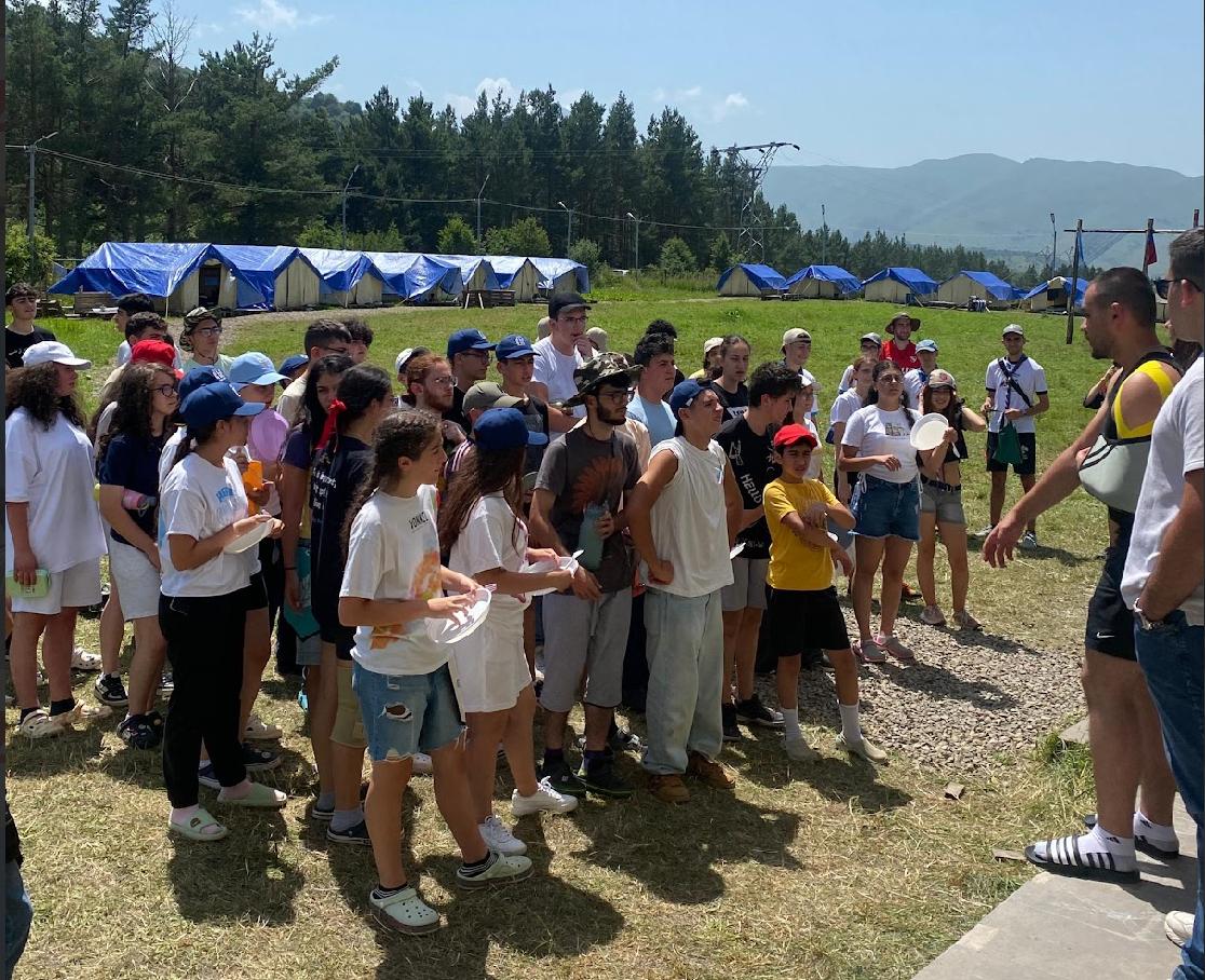 scout campamento niños