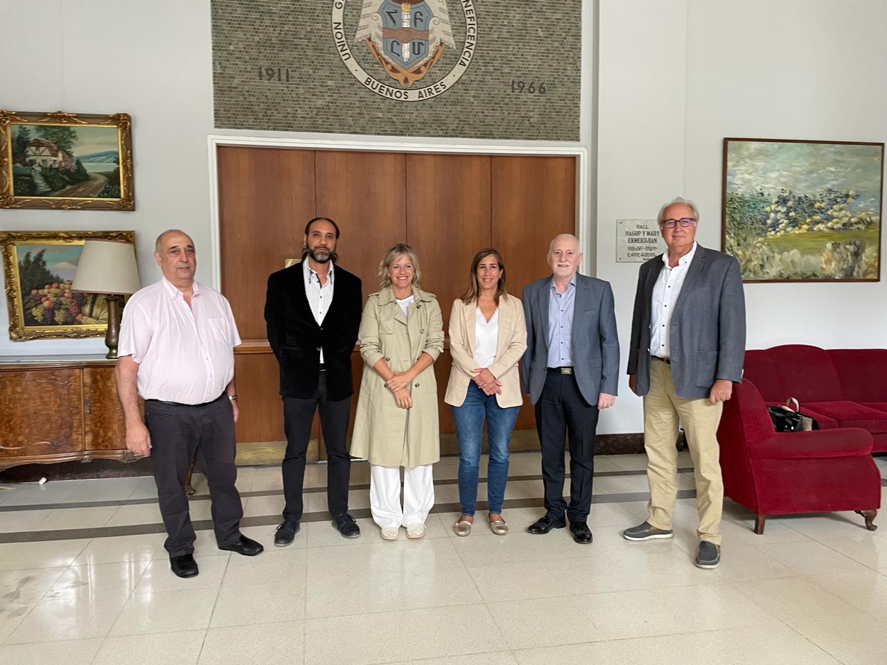 MINISTRA EN UGAB