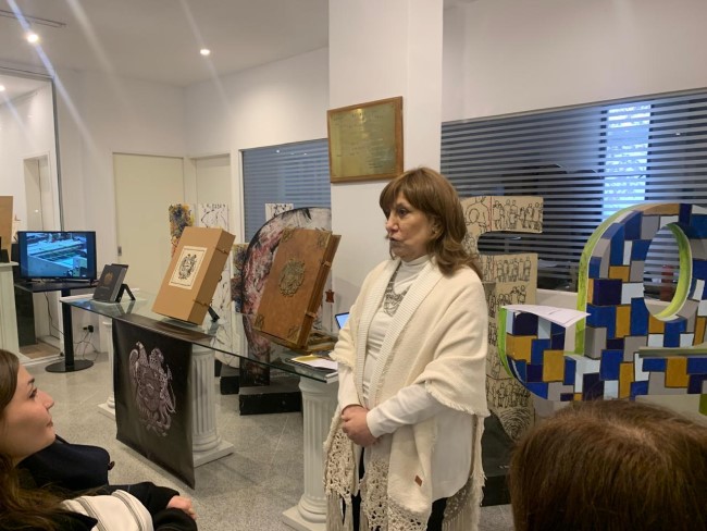 susana presentando el libro
