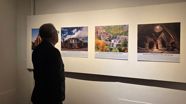 uruguay embajada unesco exposicion foto