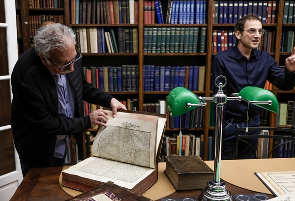 Photo 2 S.1 Simonian Touchpoints Tour London, France and Geneva. Paris