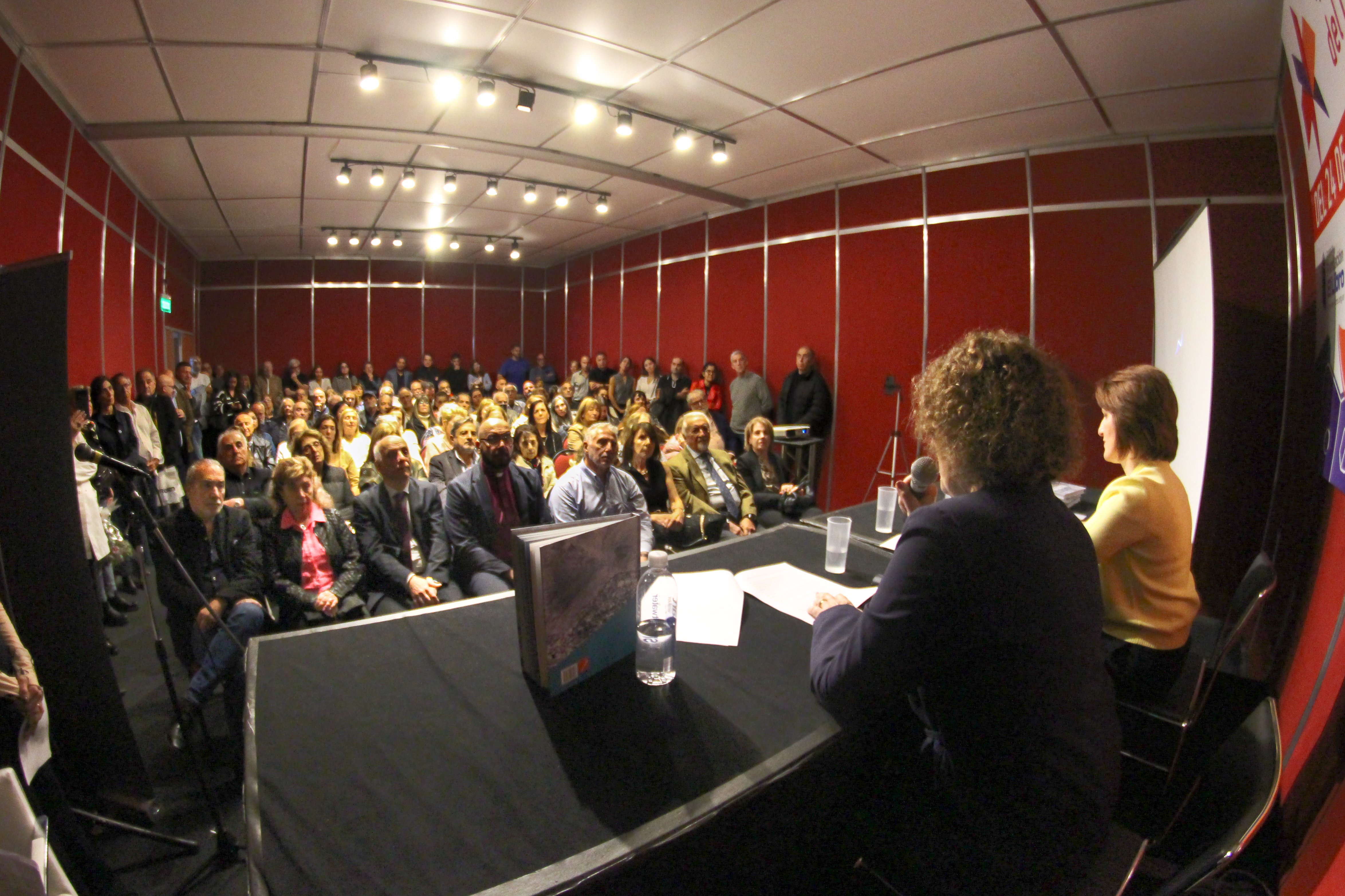 publico de frente hadjin