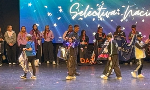 tekeyan crew lucero en escenario
