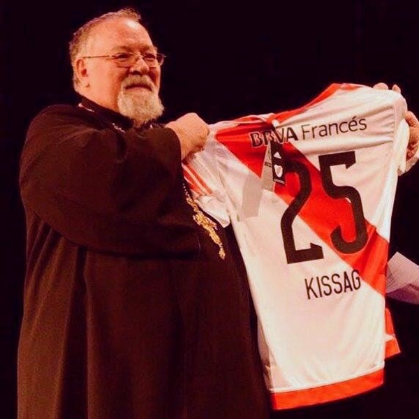 kissag1 con camiseta de river