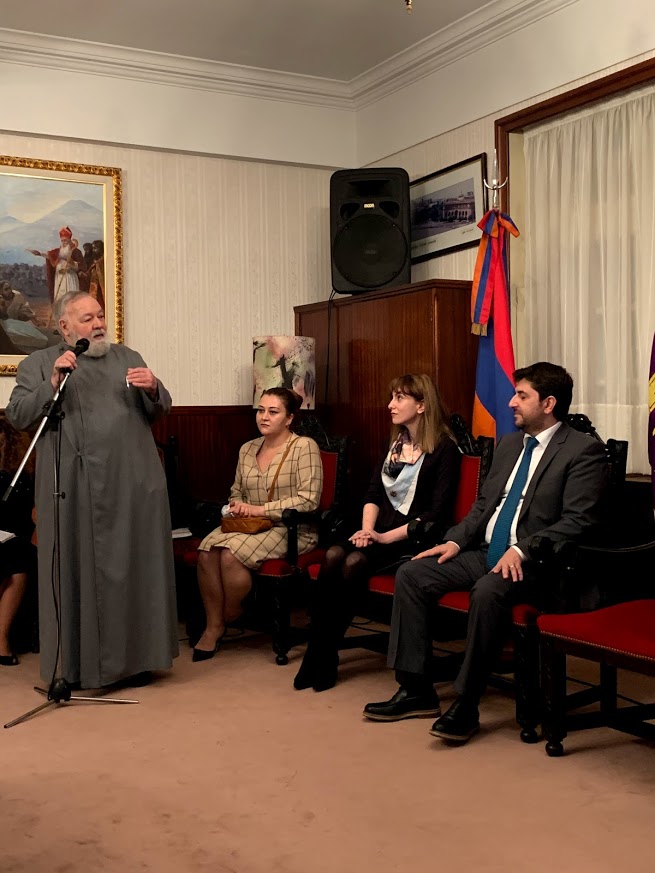 srpazan con embajadores