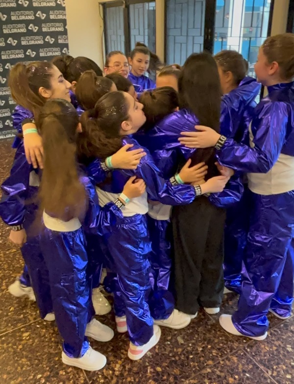 tekeyan crew abrazo del grupo 2026