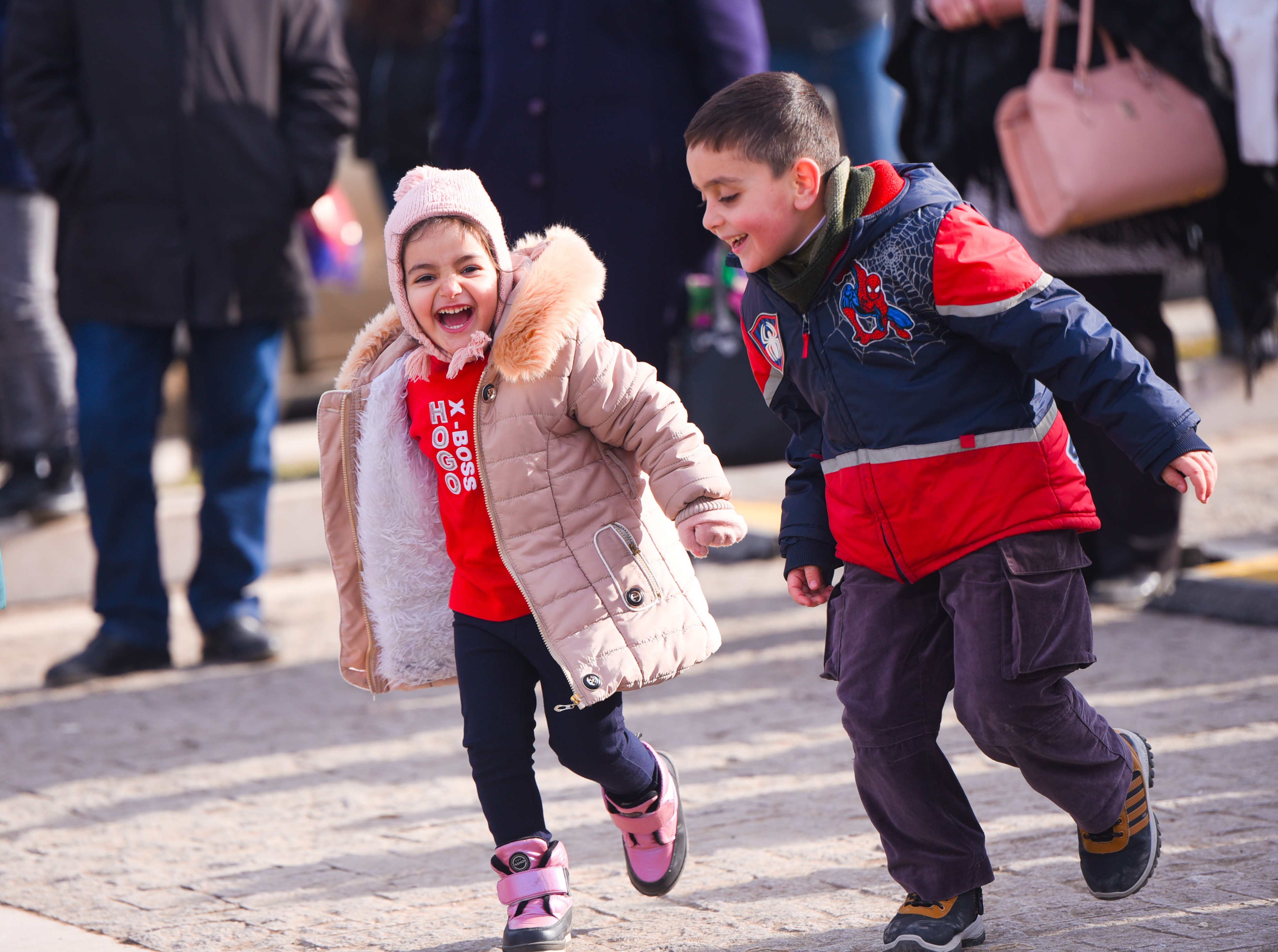 niños en Stepanakert