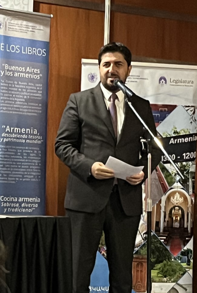 embajador hovhannes