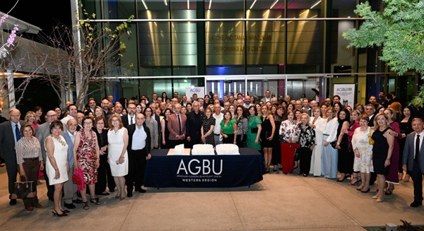 California grupal grande 2026