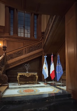 embajada de francia 2