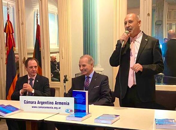 presentacion con el presidente de la camara